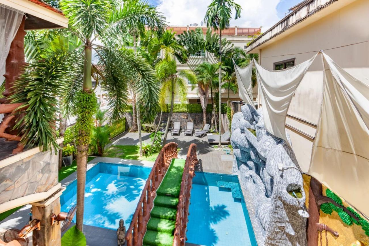 Villa Cologne​ @Nanai Villa Patong Esterno foto